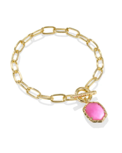 DAPHNE GOLD LINK CHAIN BRACELET IN AZALEA ILLUSION