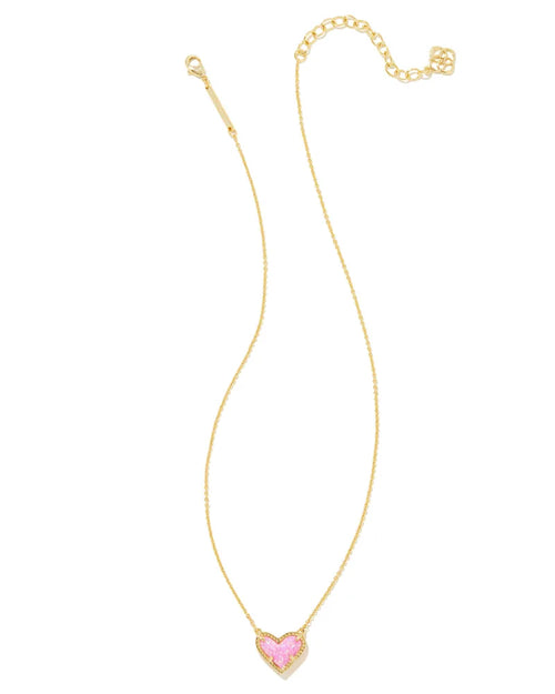ARI HEART NECKLACE