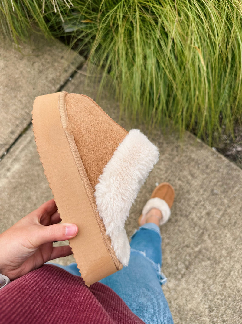 OPEN PLATFORM SLIPPER