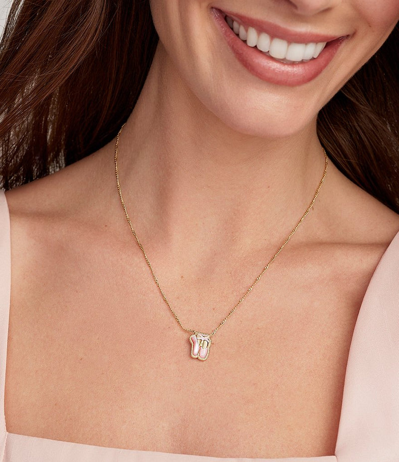 BALLET GOLD SHORT PENDANT NECKLACE IN BLUSH MOTHER OF PEARL
