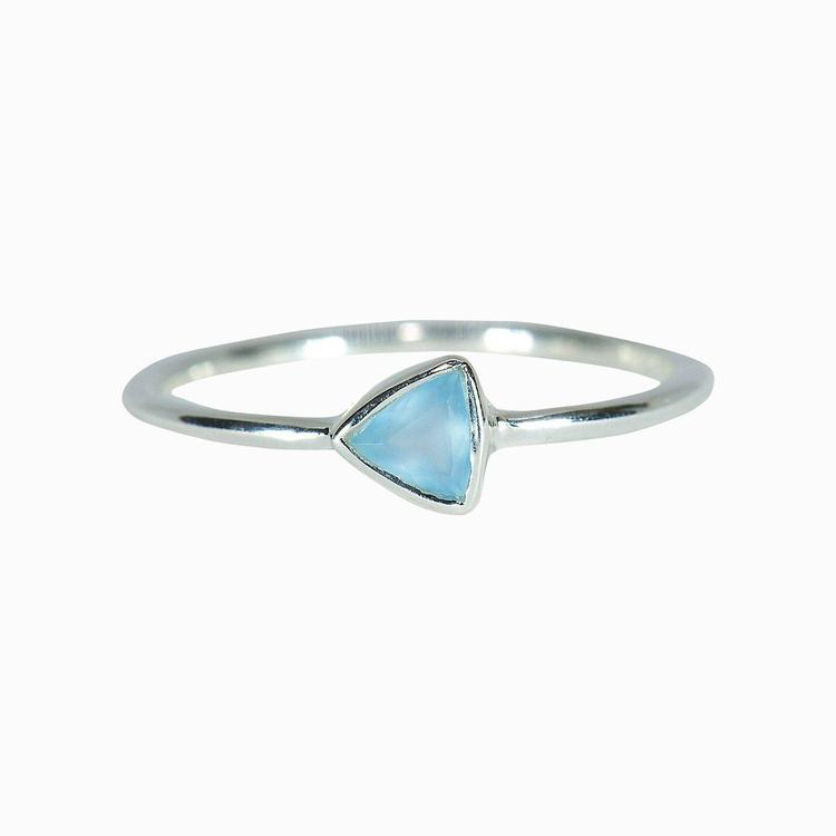 TRIANGLE STONE RING
